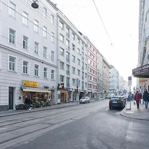 Dream Of Belvedere Wien