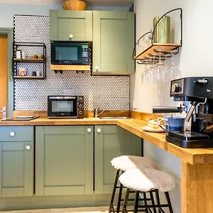  Apartment The Beehive United Kingdom